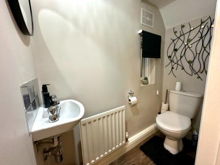 3 bedroom Semi-detached house for sale in Mounts Road, Wednesbury, Wednesbury, WS10