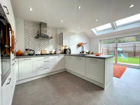 3 bedroom Detached house for sale in Ceramic Close, Wednesbury, WS10