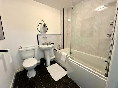 1 bedroom Apartment for sale in Jefferson Place, West Bromwich, B71