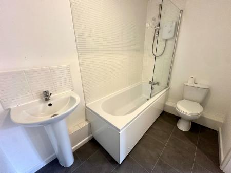1 bedroom Apartment for sale in Elmhurst Court Oberon Grove, Darlaston, WS10