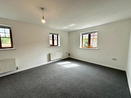 1 bedroom Apartment for sale in Elmhurst Court Oberon Grove, Darlaston, WS10