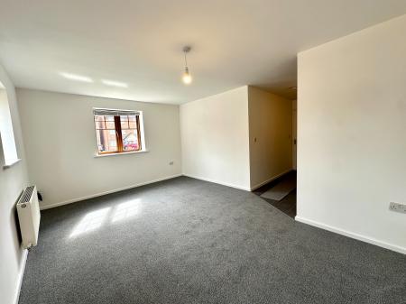 1 bedroom Apartment for sale in Elmhurst Court Oberon Grove, Darlaston, WS10