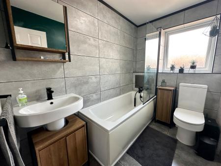 3 bedroom Detached house for sale in Lovatt Close, Tipton, DY4
