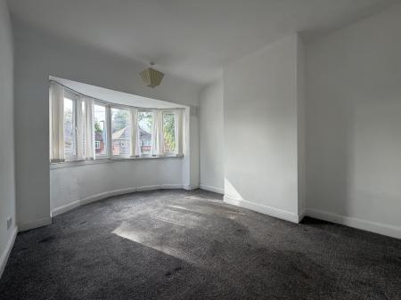 3 bedroom Semi-detached house to let in Kiniths Crescent, West Bromwich, B71