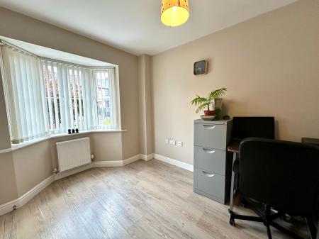 4 bedroom Detached house for sale in Stafford Road, Wednesbury, Wednesbury, WS10
