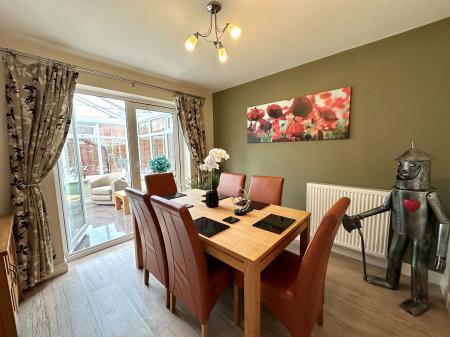 4 bedroom Detached house for sale in Stafford Road, Wednesbury, Wednesbury, WS10