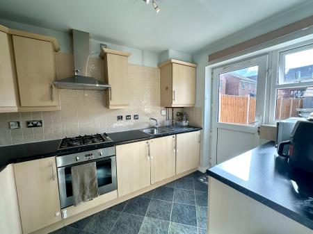 4 bedroom Semi-detached house for sale in Crew Drive, Tipton, DY4