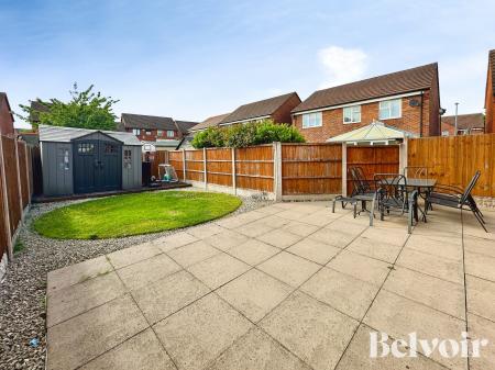 4 bedroom Semi-detached house for sale in Crew Drive, Tipton, DY4