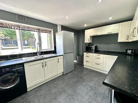 4 bedroom Terraced House for sale in Sheldon Avenue, Wednesbury, Wednesbury, WS10