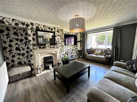4 bedroom Terraced House for sale in Sheldon Avenue, Wednesbury, Wednesbury, WS10