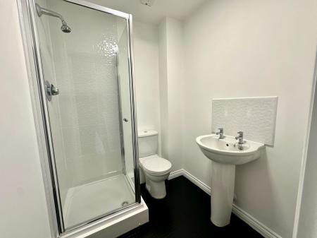 2 bedroom Apartment to let in Meeting Street, Wednesbury, WS10