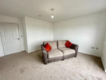 2 bedroom Apartment to let in Meeting Street, Wednesbury, WS10