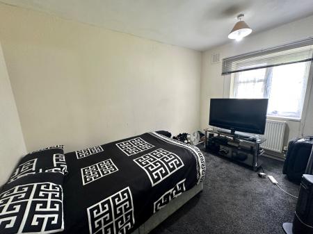 1 bedroom Flat for sale in Campville Crescent, West Bromwich, B71