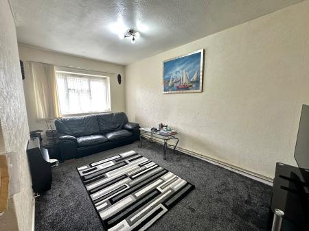 1 bedroom Flat for sale in Campville Crescent, West Bromwich, B71