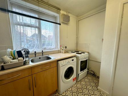 1 bedroom Flat for sale in Campville Crescent, West Bromwich, B71