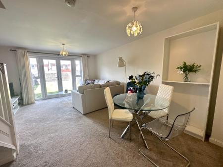 2 bedroom Semi-detached house for sale in Bright Street, Wednesbury, Wednesbury, WS10