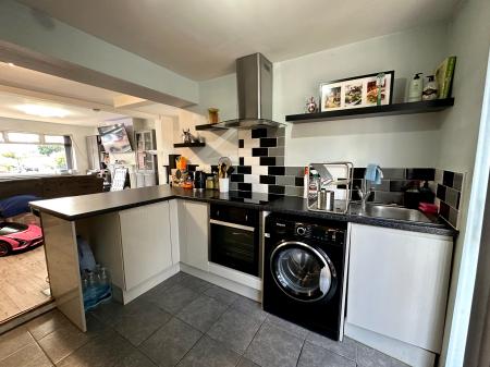 2 bedroom Semi-detached house for sale in Heath Lane, West Bromwich, B71