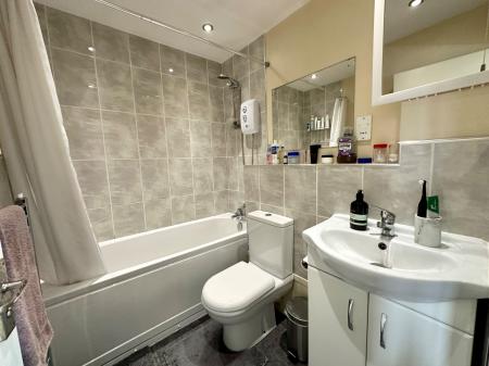 4 bedroom Detached house for sale in Bell Street, Wednesbury, Wednesbury, WS10