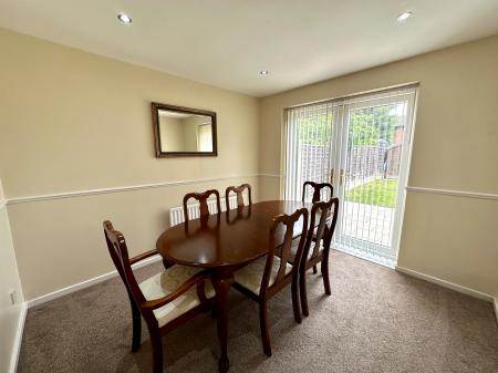 4 bedroom Detached house for sale in Bell Street, Wednesbury, Wednesbury, WS10