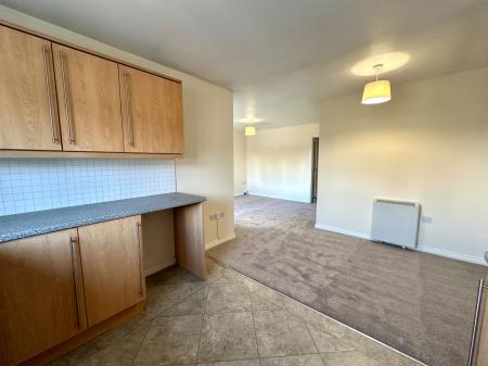 2 bedroom Apartment for sale in The Avenue, Darlaston, Wednesbury, WS10