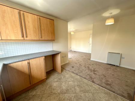 2 bedroom Apartment for sale in The Avenue, Darlaston, Wednesbury, WS10