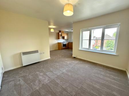 2 bedroom Apartment for sale in The Avenue, Darlaston, Wednesbury, WS10