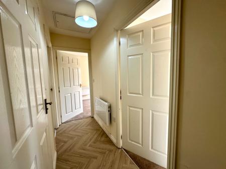 2 bedroom Apartment for sale in The Avenue, Darlaston, Wednesbury, WS10