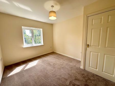 2 bedroom Apartment for sale in The Avenue, Darlaston, Wednesbury, WS10