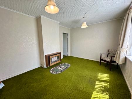 3 bedroom Semi-detached house for sale in Dingley Road, Wednesbury, Wednesbury, WS10