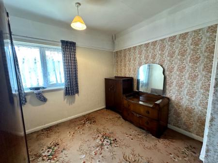 3 bedroom Semi-detached house for sale in Dingley Road, Wednesbury, Wednesbury, WS10
