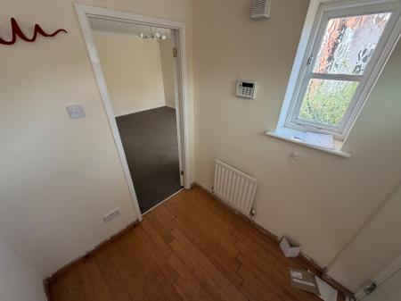 3 bedroom Semi-detached house to let in New Forest Road, Walsall, WS3