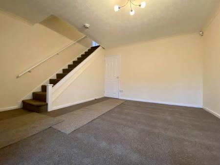 3 bedroom Semi-detached house to let in New Forest Road, Walsall, WS3