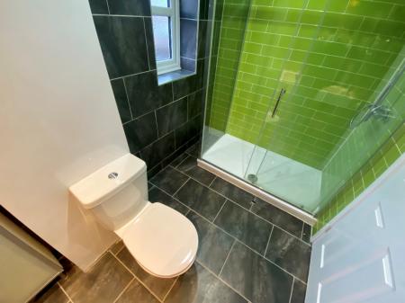 3 bedroom Semi-detached house to let in New Forest Road, Walsall, WS3