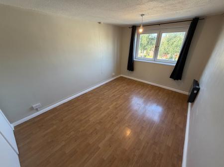 1 bedroom Flat to let in Trouse Lane, Wednesbury, WS10