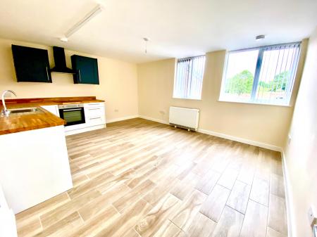 2 bedroom Apartment to let in High Street, Aldridge, WS9