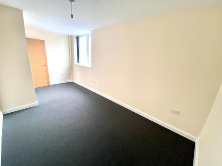 2 bedroom Apartment to let in High Street, Aldridge, WS9