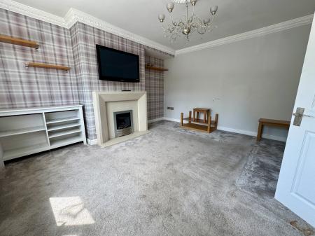 4 bedroom Semi-detached house for sale in Sutton Road, Moxley, Wednesbury, WS10