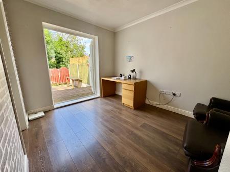 4 bedroom Semi-detached house for sale in Sutton Road, Moxley, Wednesbury, WS10