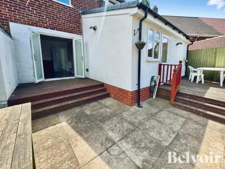 4 bedroom Semi-detached house for sale in Sutton Road, Moxley, Wednesbury, WS10