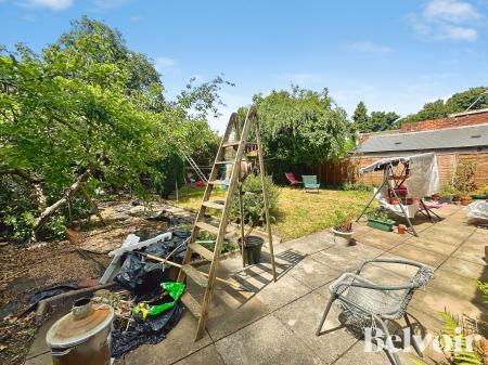 3 bedroom End of terrace house for sale in Trinity Street, West Bromwich, B70