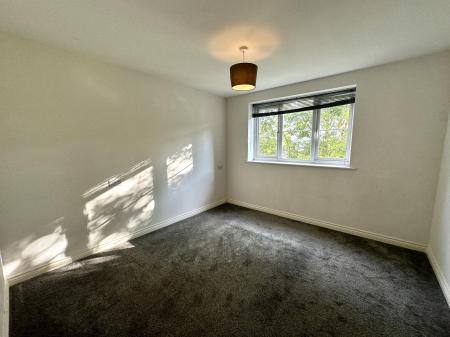 2 bedroom Apartment for sale in Holyhead Road, Wednesbury, Wednesbury, WS10