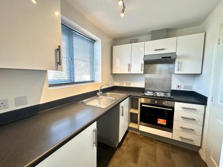 2 bedroom Apartment for sale in Holyhead Road, Wednesbury, Wednesbury, WS10