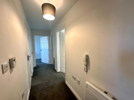 2 bedroom Apartment for sale in Holyhead Road, Wednesbury, Wednesbury, WS10