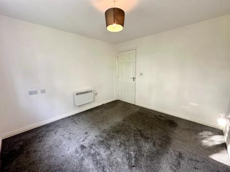 2 bedroom Apartment for sale in Holyhead Road, Wednesbury, Wednesbury, WS10