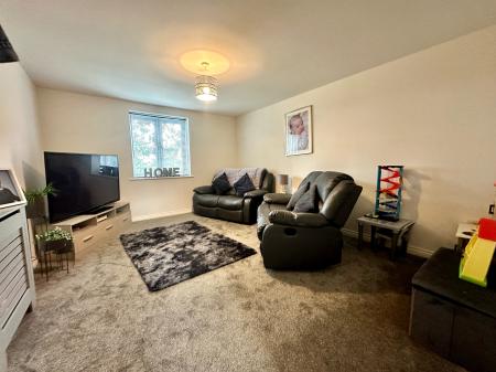 2 bedroom Apartment for sale in Holyhead Road, Wednesbury, Wednesbury, WS10