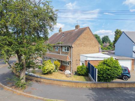 3 bedroom Semi-detached house for sale in Willow Avenue, Wednesbury, Wednesbury, WS10