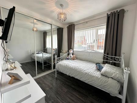 3 bedroom Semi-detached bungalow for sale in Hazel Road, Tipton, DY4