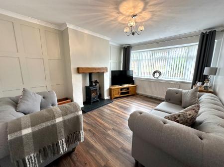 3 bedroom Semi-detached bungalow for sale in Hazel Road, Tipton, DY4