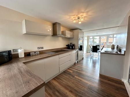 3 bedroom Semi-detached bungalow for sale in Hazel Road, Tipton, DY4