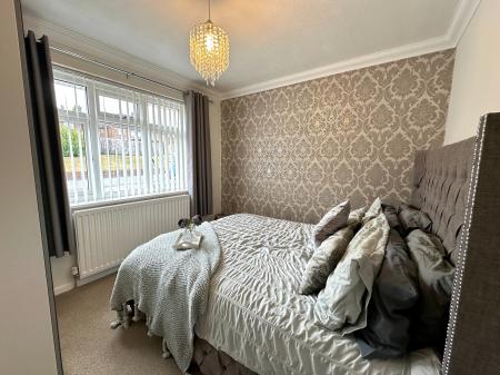 3 bedroom Semi-detached bungalow for sale in Hazel Road, Tipton, DY4